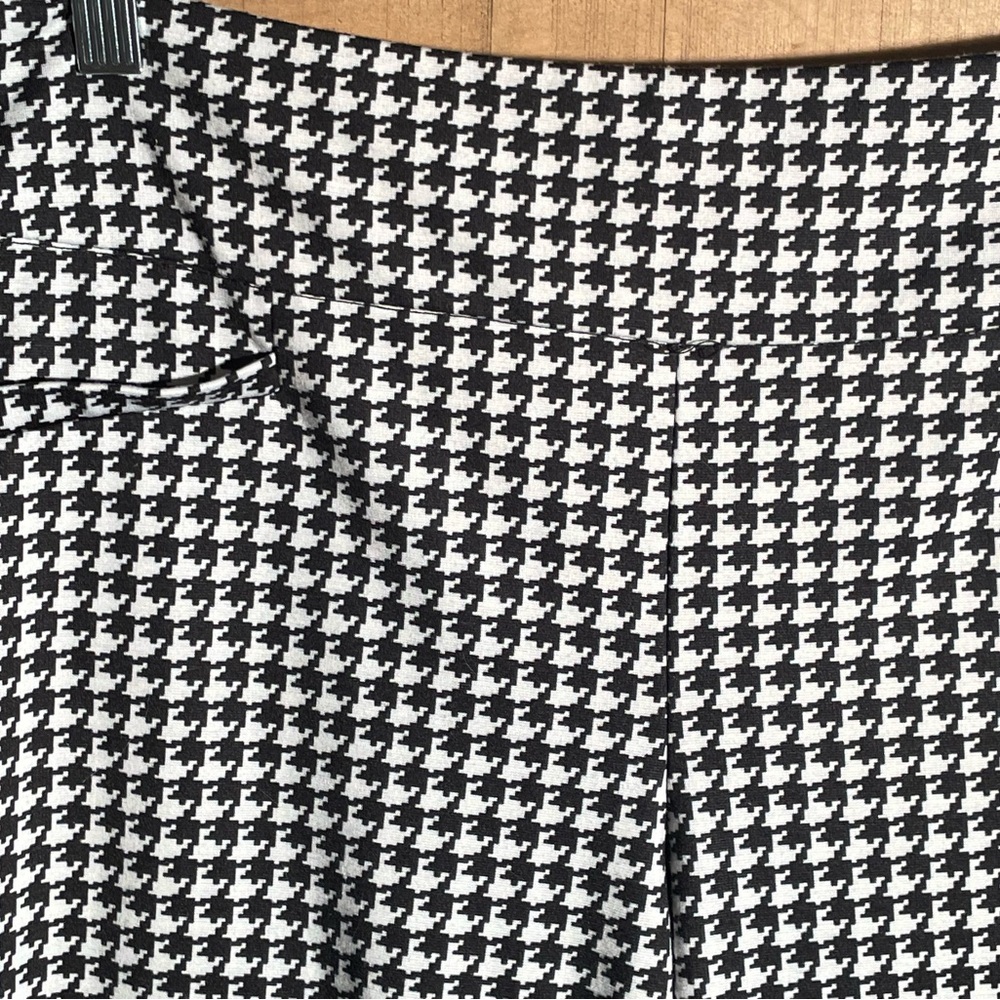 New York & Company Monochrome Houndstooth Straight Leg Pants - Picture 2 of 7